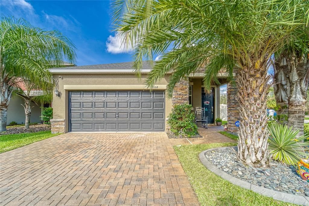 10168 NEWMINSTER LOOP RUSKIN, FL 33573