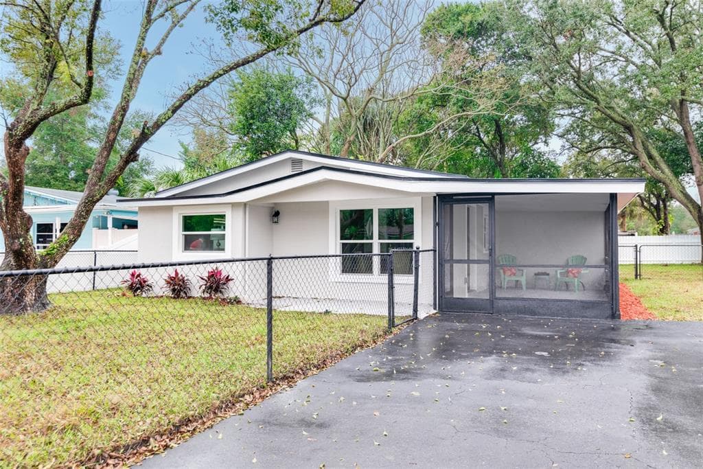 10004 N 25TH STREET TAMPA, FL 33612
