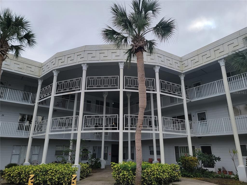2449 COLUMBIA DRIVE UNIT 19