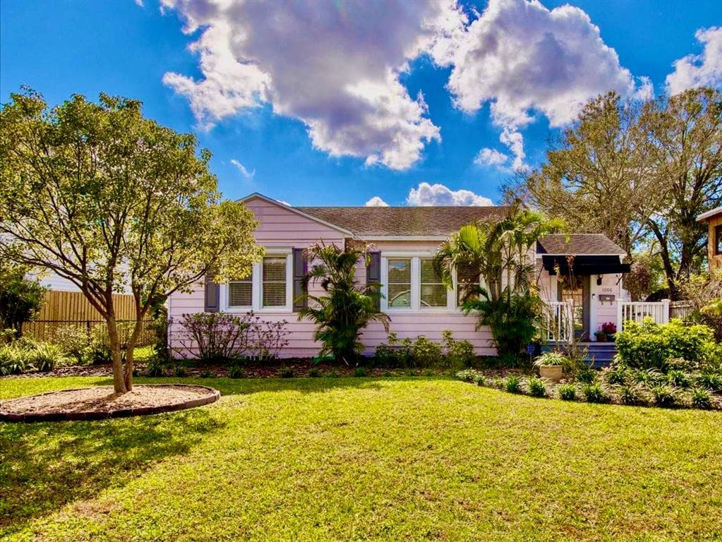 1006 W WOODLAWN AVENUE TAMPA, FL 33603
