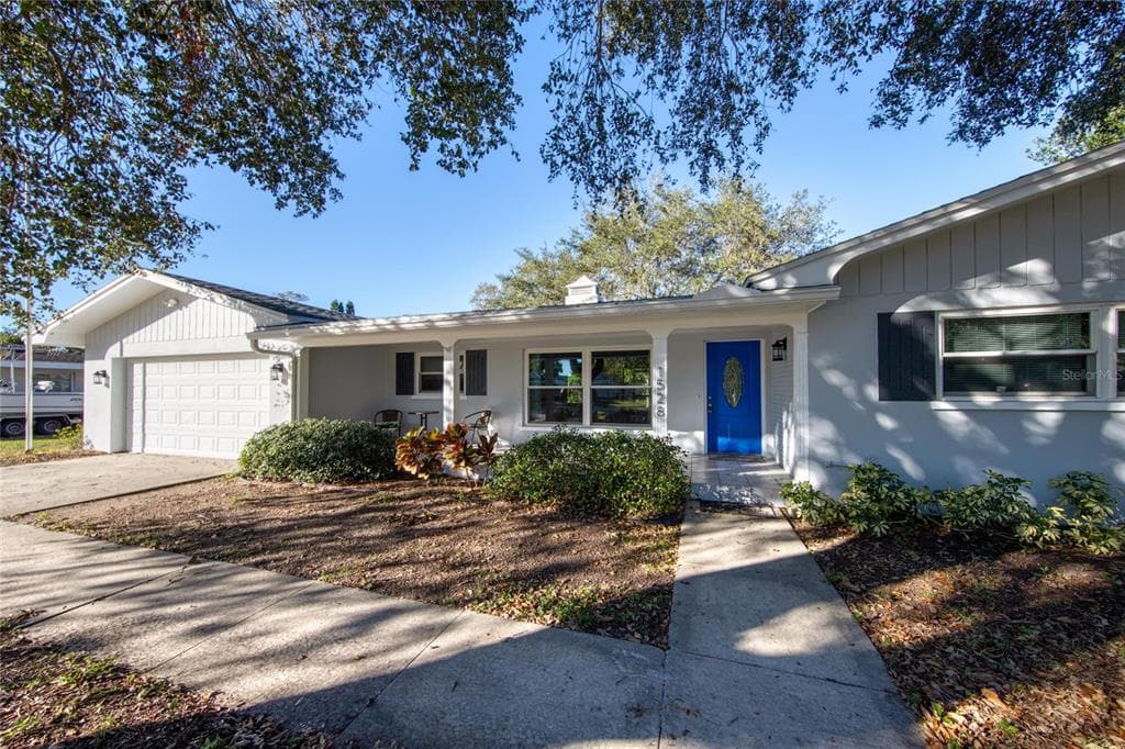 1528 SEABREEZE STREET CLEARWATER, FL 33756