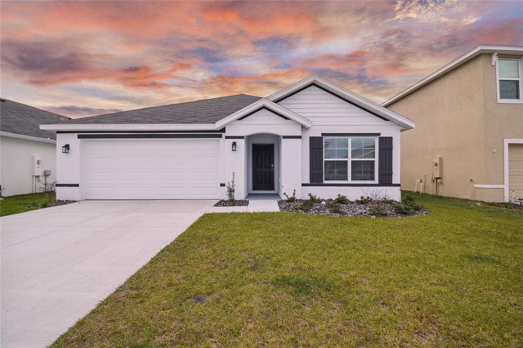 4041 AUTUMN AMBER DRIVE