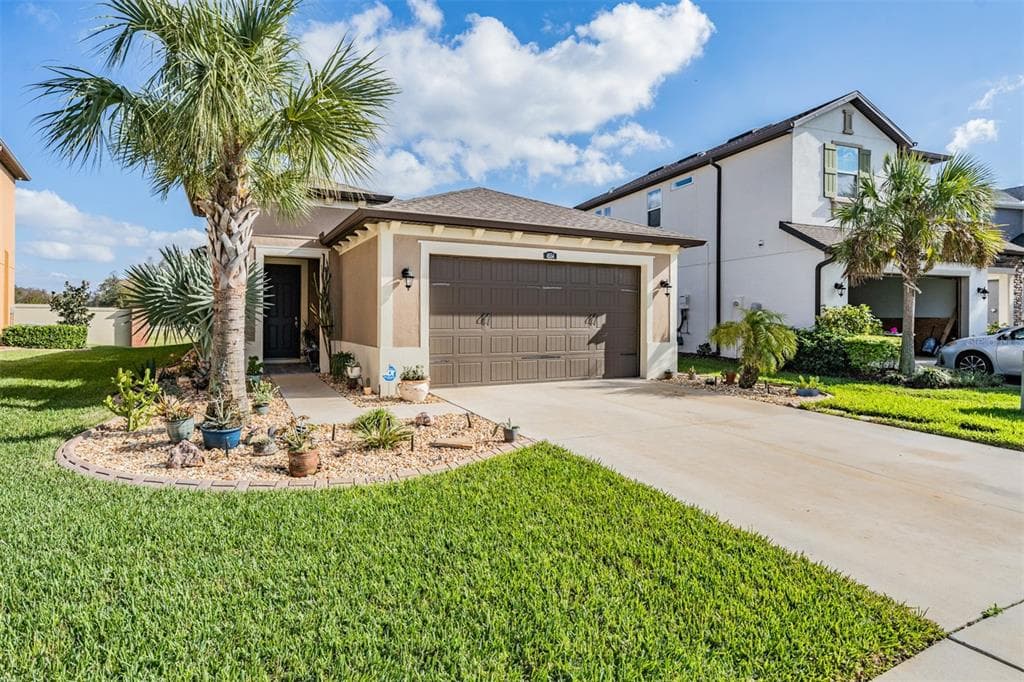 4554 TRAMANTO LANE WESLEY CHAPEL, FL 33543