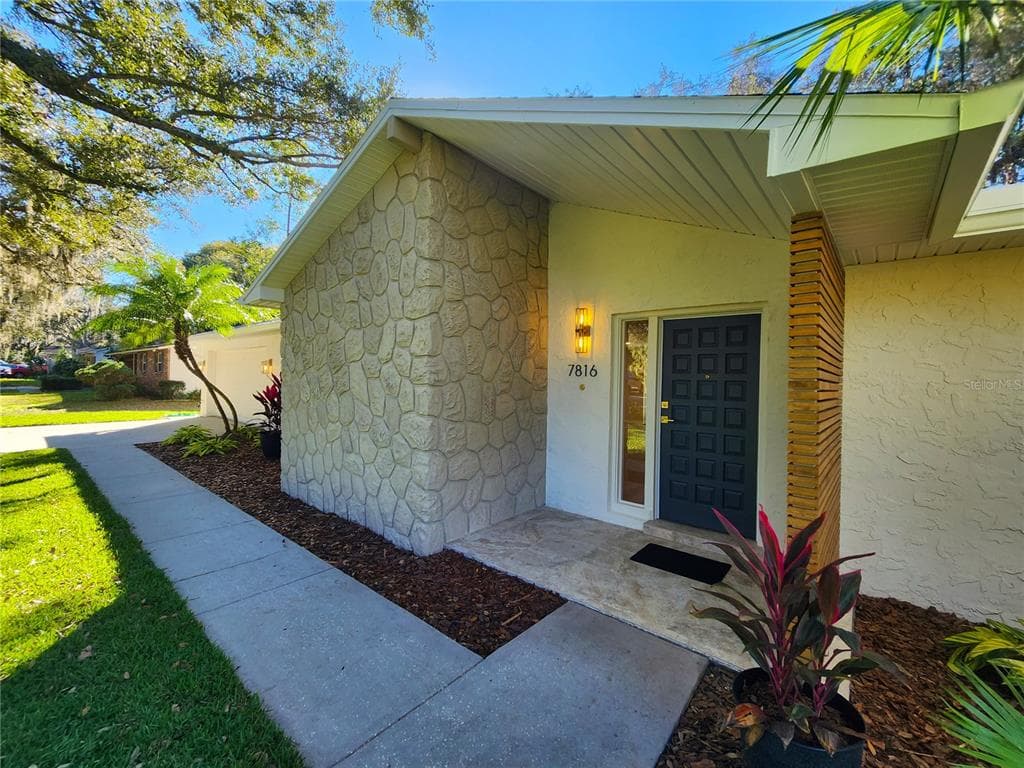 7816 N 52ND STREET TAMPA, FL 33617