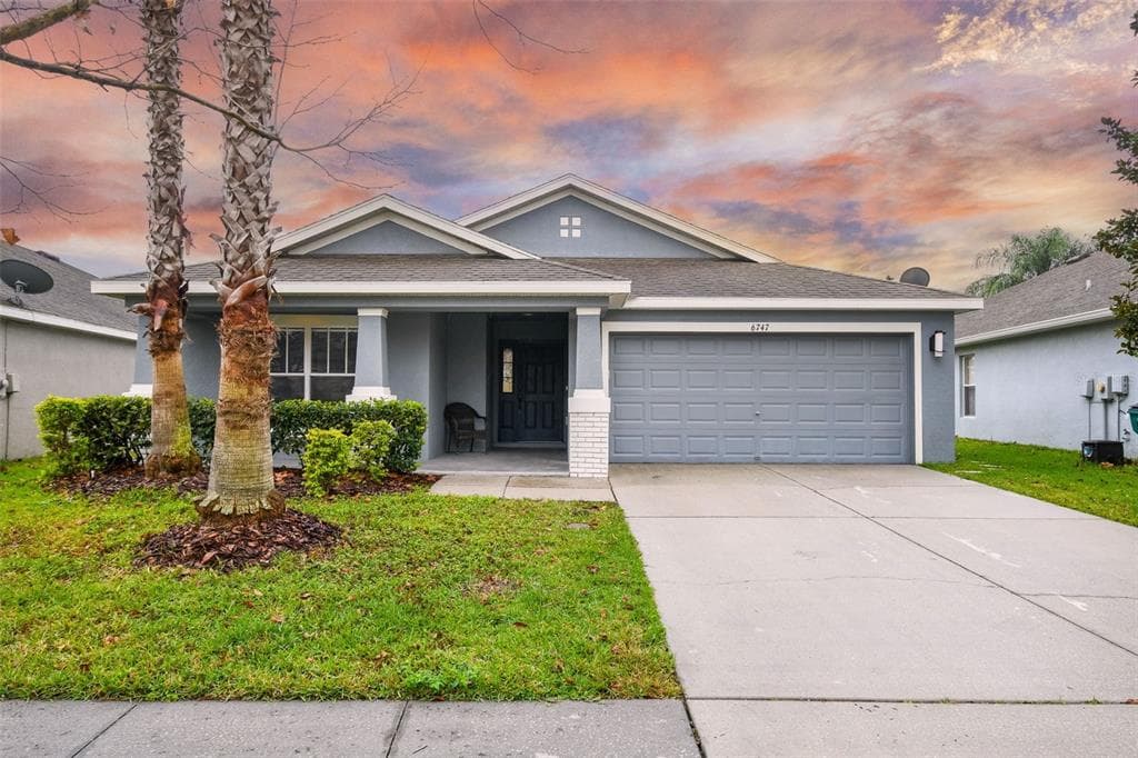 6747 RUNNER OAK DRIVE WESLEY CHAPEL, FL 33545