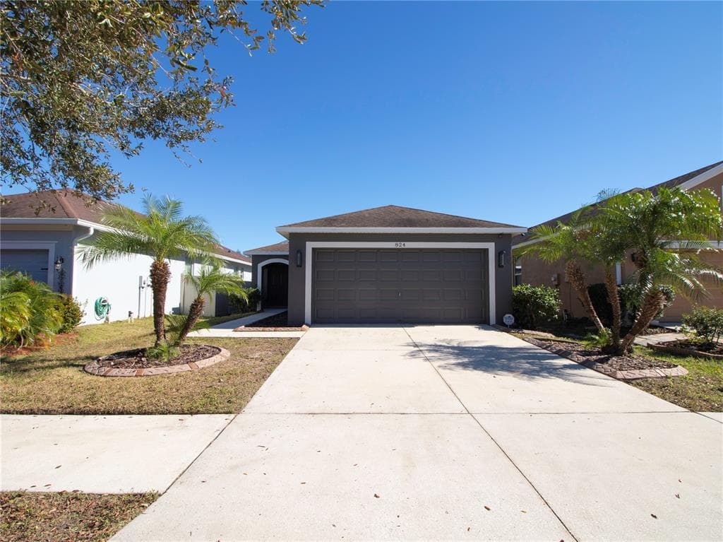 824 COLLEGE LEAF WAY RUSKIN, FL 33570