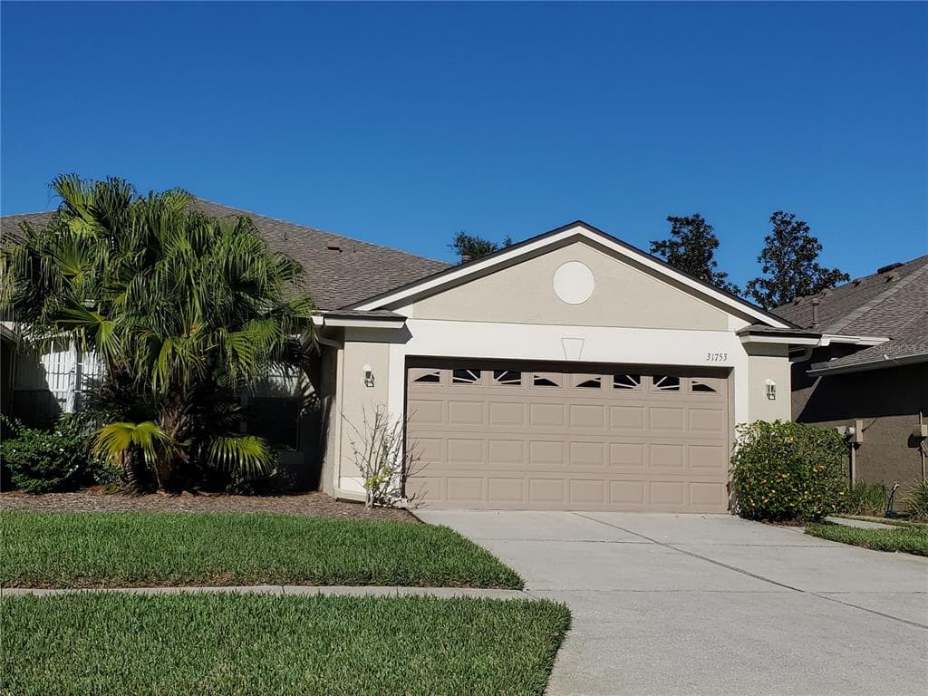 31753 BLYTHEWOOD WAY WESLEY CHAPEL, FL 33543