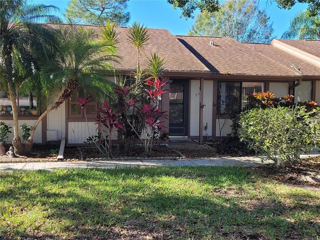 200 CORKWOOD LANE OLDSMAR, FL 34677