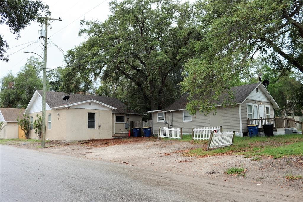 547 WILDWOOD WAY