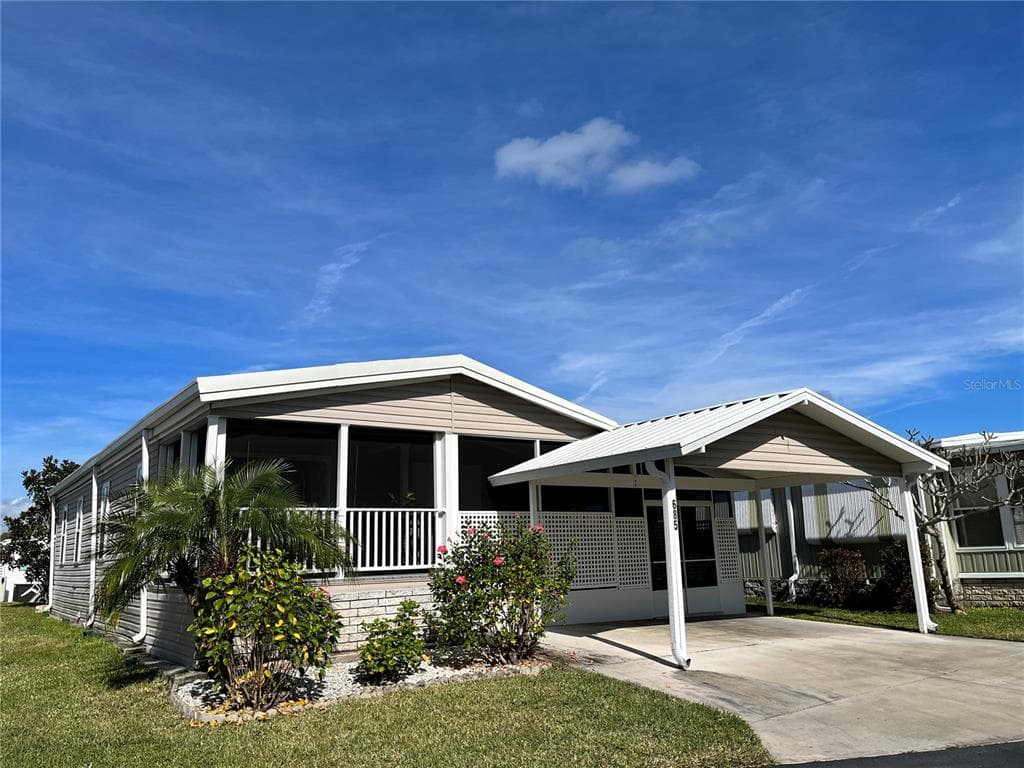 685 MOUNT LANCASTER AVENUE NE UNIT 641 ST PETERSBURG, FL 33702