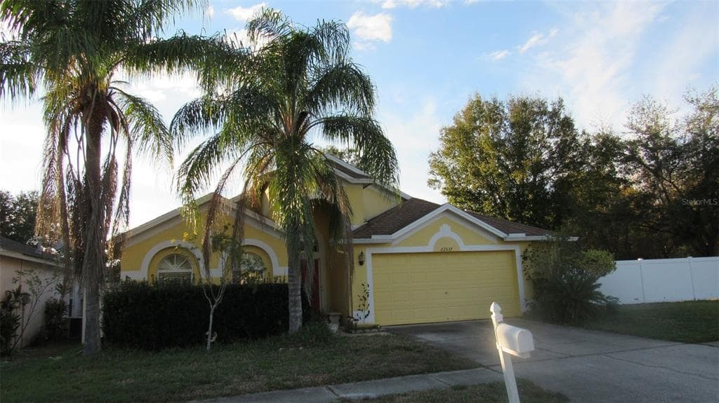 22537 RODERICK DRIVE LAND O LAKES, FL 34639