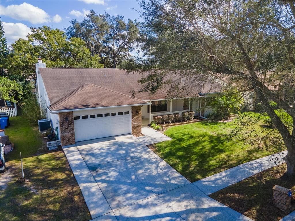 1809 TANSTONE PLACE BRANDON, FL 33510