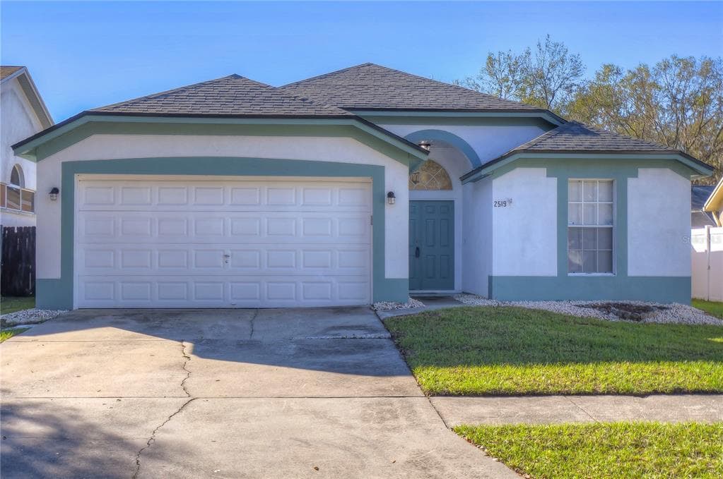 2519 GOTHAM WAY VALRICO, FL 33596