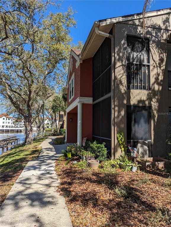 5688 BAYWATER DRIVE TAMPA, FL 33615