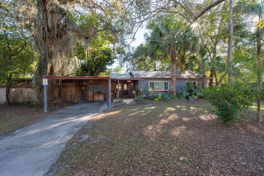 2007 E RAMPART STREET TAMPA, FL 33604