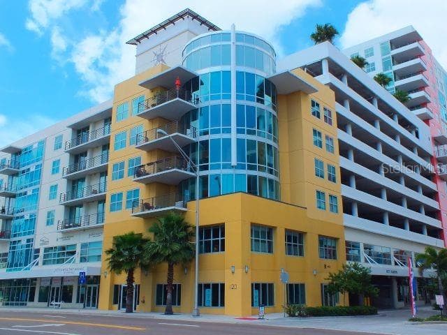 1208 E KENNEDY BOULEVARD UNIT 1220 TAMPA, FL 33602