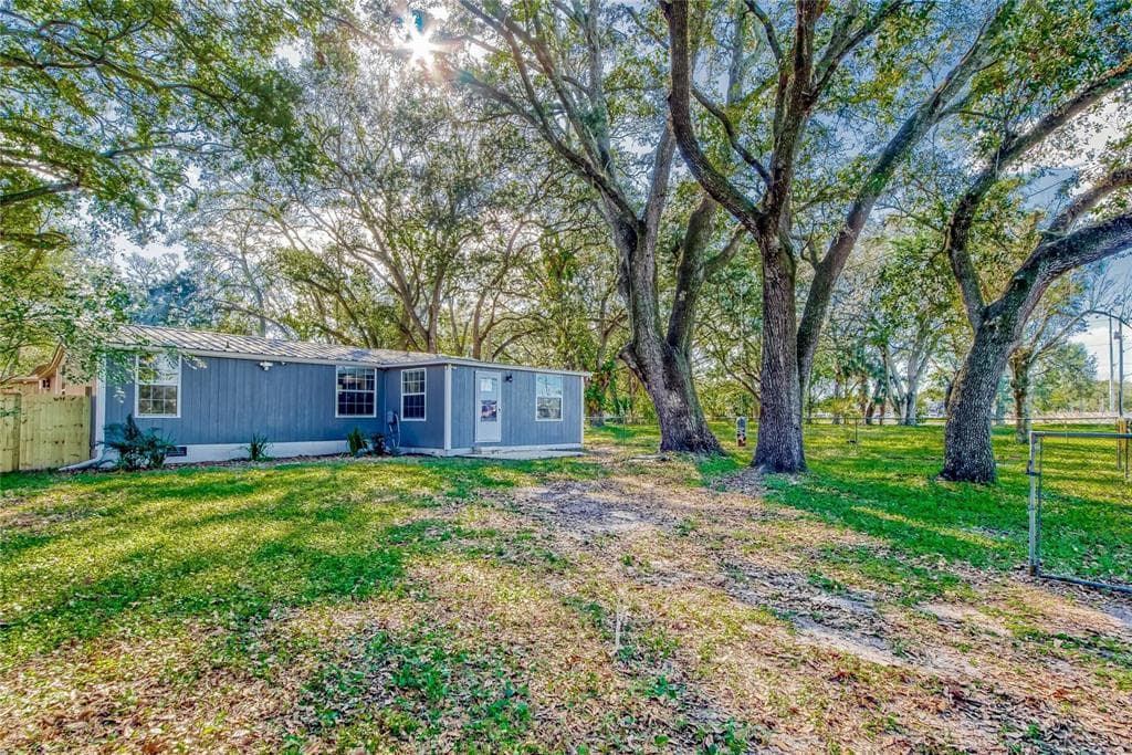 10119 LEROY AVENUE TAMPA, FL 33619