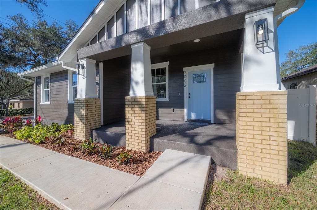 2002 E SLIGH AVENUE TAMPA, FL 33610