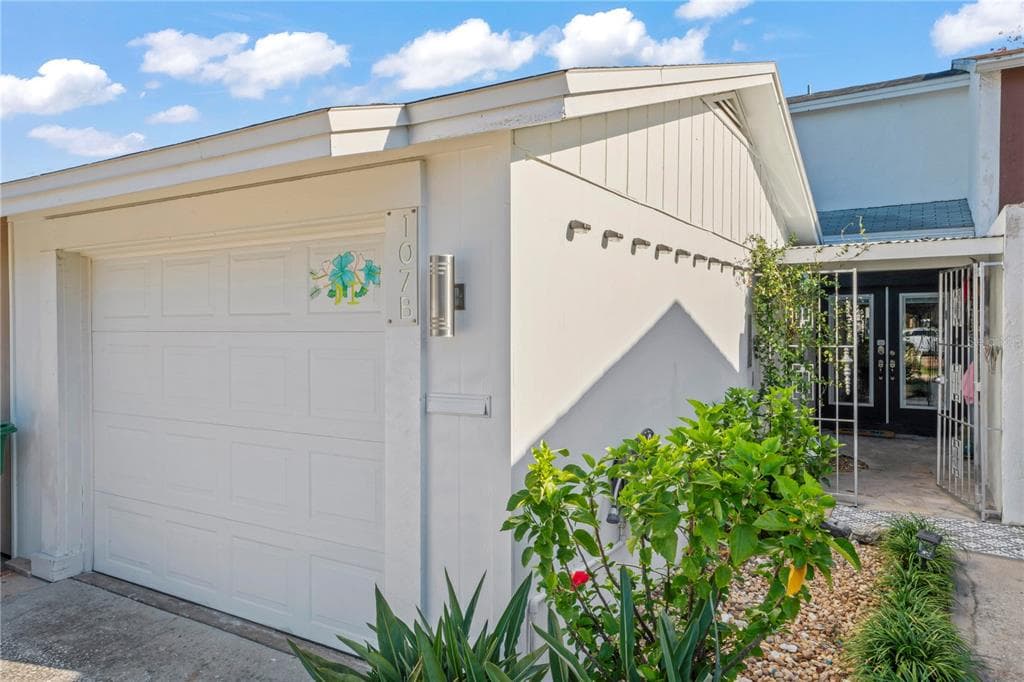 107 E DAVIS BOULEVARD UNIT B TAMPA, FL 33606