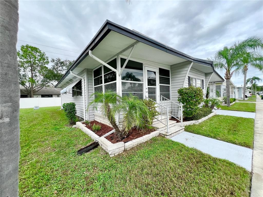 1100 BELCHER ROAD S UNIT 25 LARGO, FL 33771