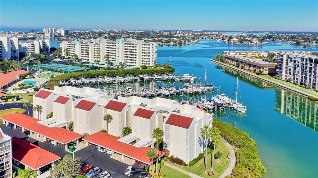 7903 SAILBOAT KEY BOULEVARD S UNIT 302 SOUTH PASADENA, FL 33707