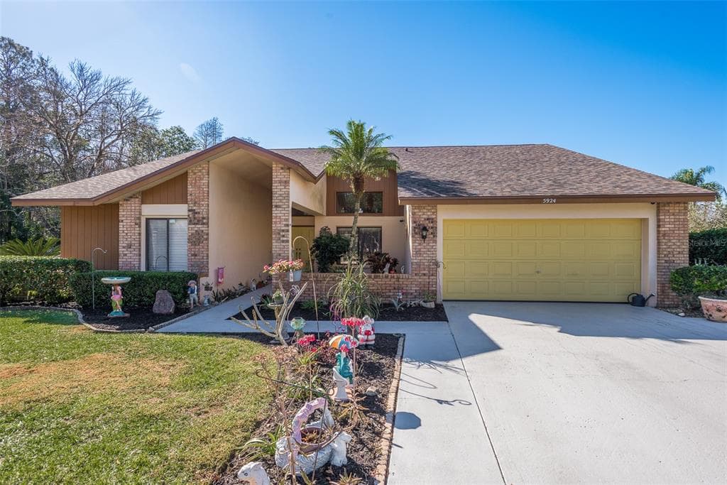 5924 WINDERMERE DRIVE PALM HARBOR, FL 34685