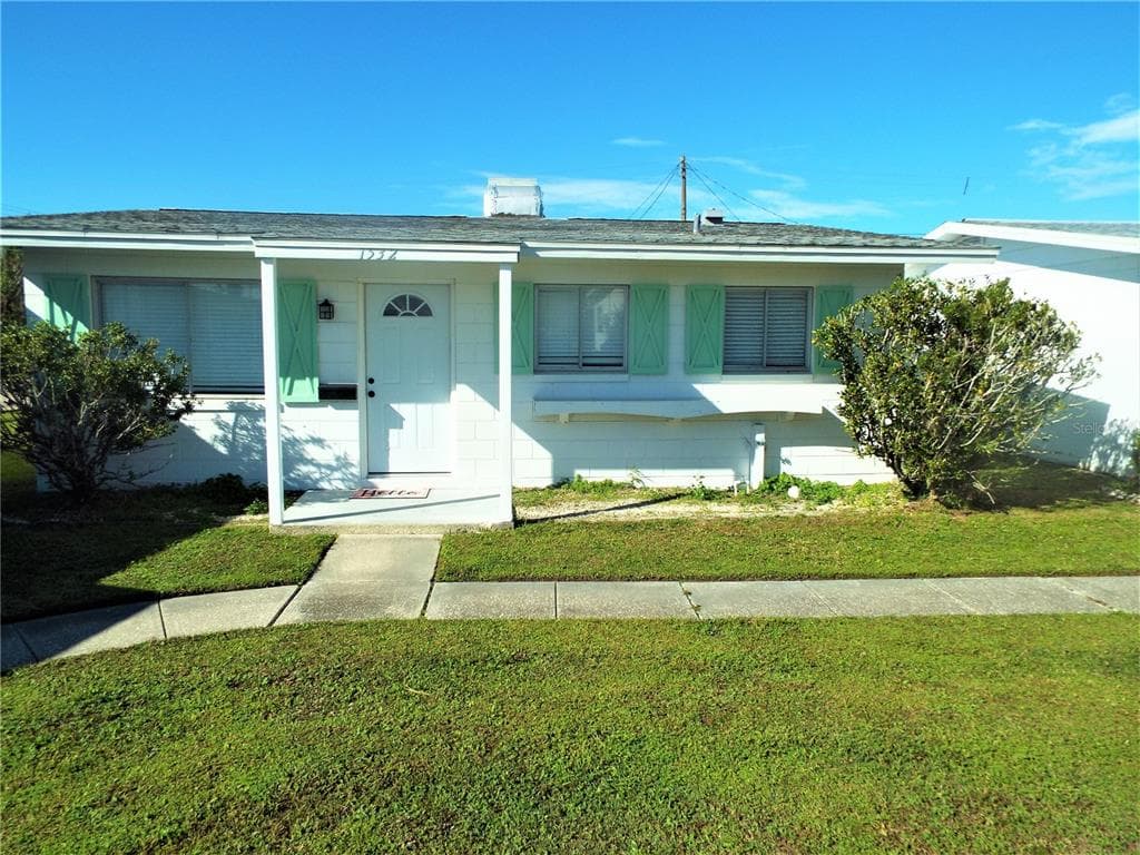 1532 COUNCIL DRIVE SUN CITY CENTER, FL 33573