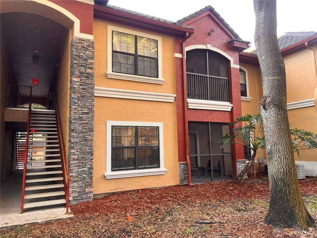 2141 PORTOFINO PLACE UNIT 8-2817 PALM HARBOR, FL 34683