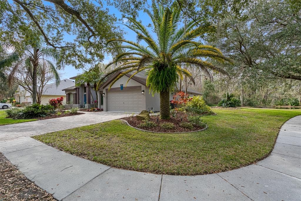 16018 WILMINGTON PLACE TAMPA, FL 33647