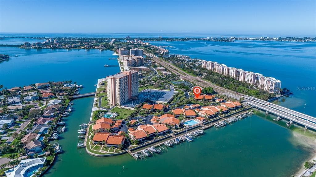 4800 BRITTANY DRIVE S UNIT 1 ST PETERSBURG, FL 33715