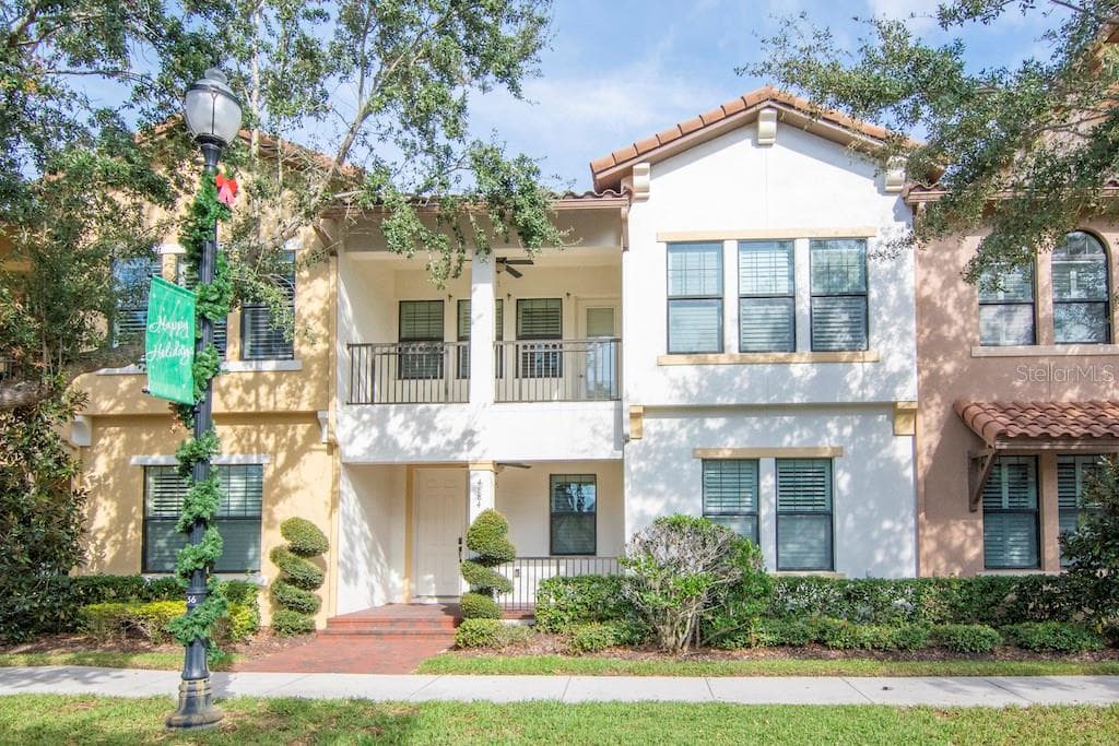 4884 YACHT CLUB DRIVE TAMPA, FL 33616