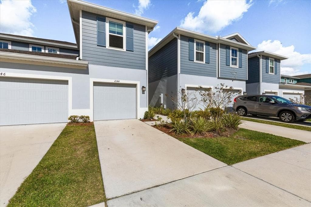 2144 LACEFLOWER DRIVE BRANDON, FL 33510