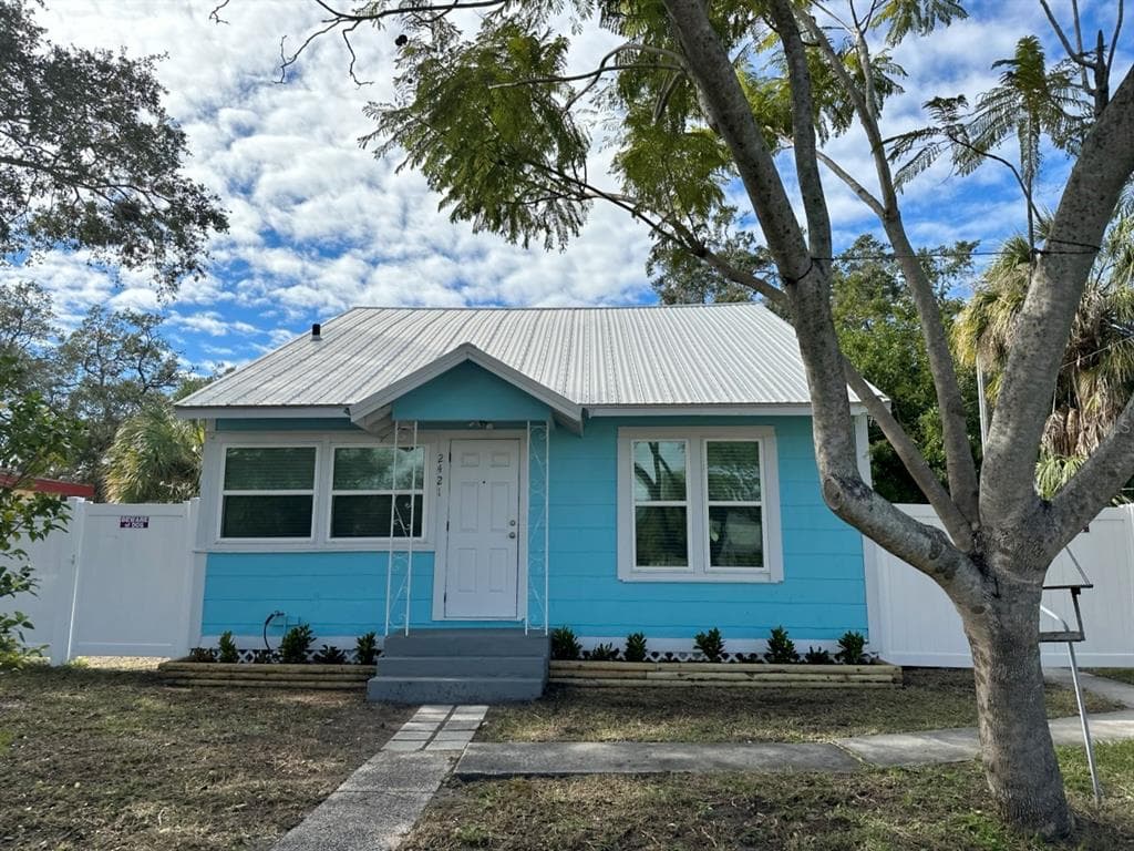 2421 49TH STREET S GULFPORT, FL 33707