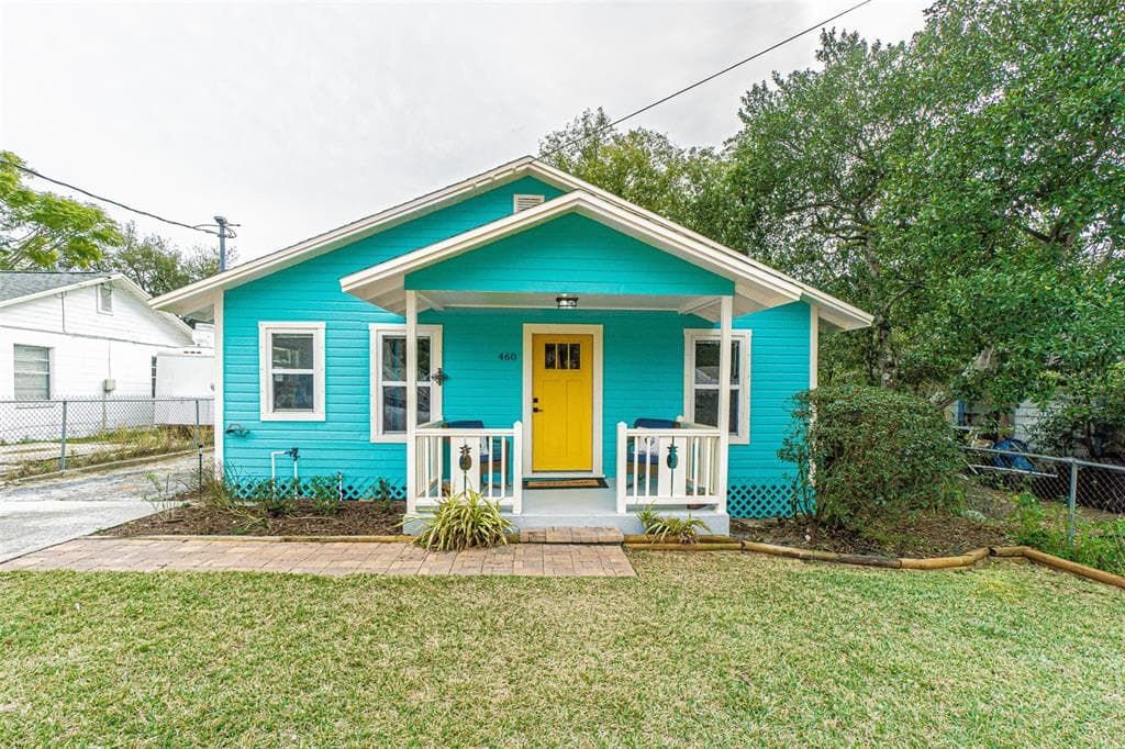 460 CYPRESS STREET TARPON SPRINGS, FL 34689