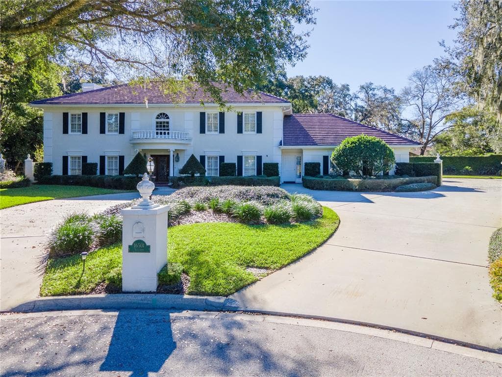 16501 VILLESPIN DE AVILA TAMPA, FL 33613