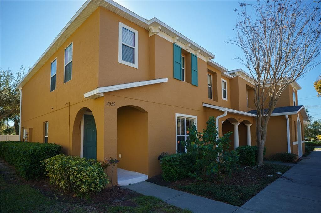2559 HIDDEN COVE LN CLEARWATER, FL 33763