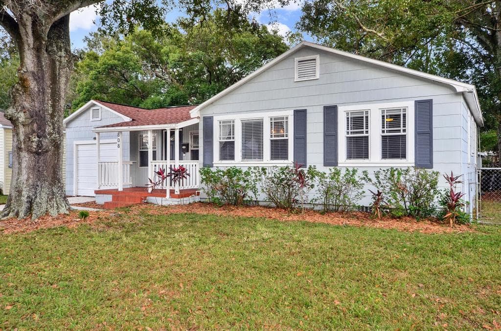 808 W WOODLAWN AVENUE TAMPA, FL 33603