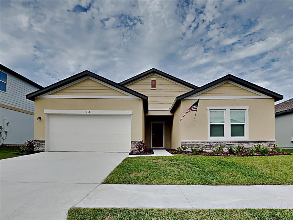 457 4TH AVENUE NW RUSKIN, FL 33570