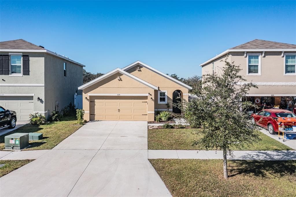 11124 LELAND GROVES DRIVE RIVERVIEW, FL 33579