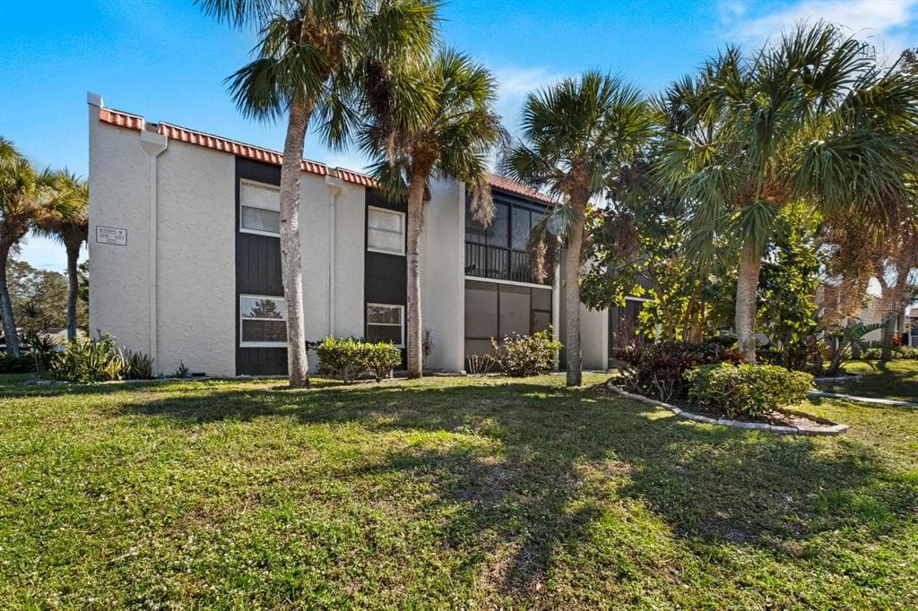 3219 BENEVA ROAD UNIT 103 SARASOTA, FL 34232