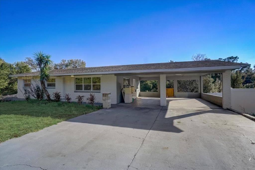 222 ANDOVER STREET DELAND, FL 32724
