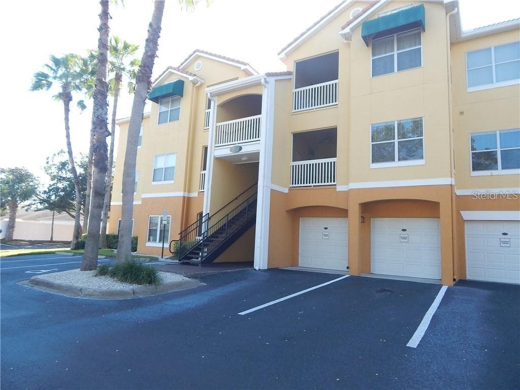 10764 70TH AVENUE UNIT 8301 SEMINOLE, FL 33772