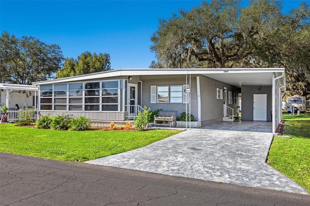 3239 DAFFODIL DELL ZEPHYRHILLS, FL 33541