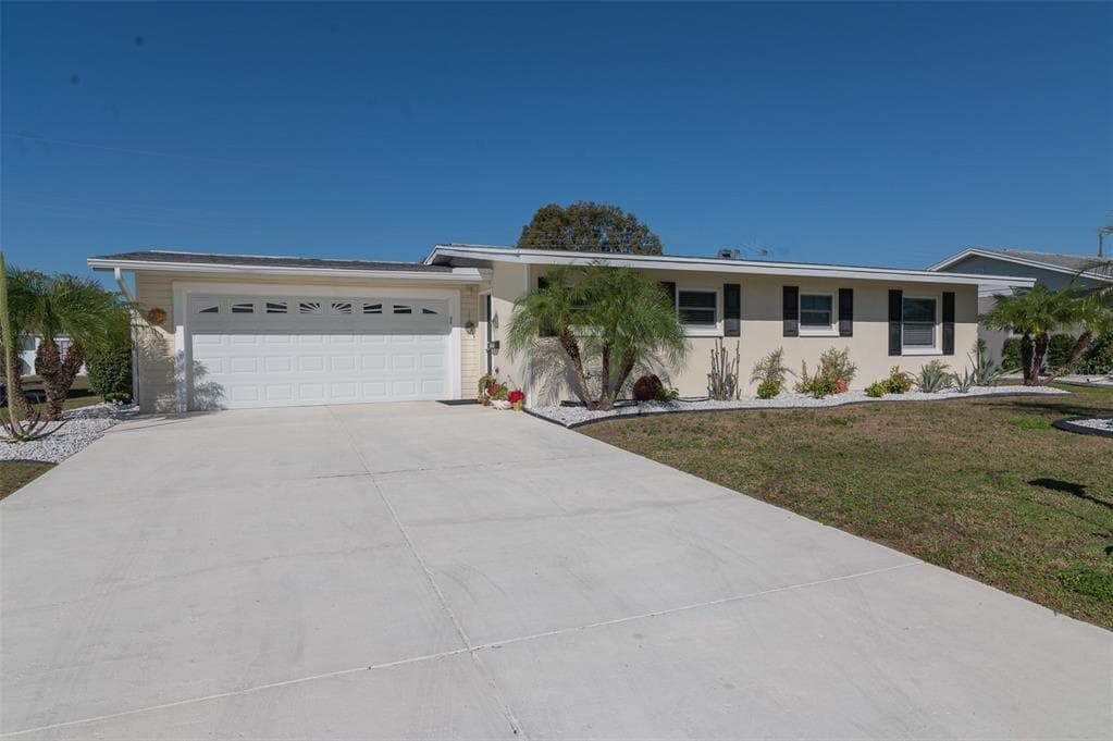 1507 BELLE GLADE AVENUE SUN CITY CENTER, FL 33573