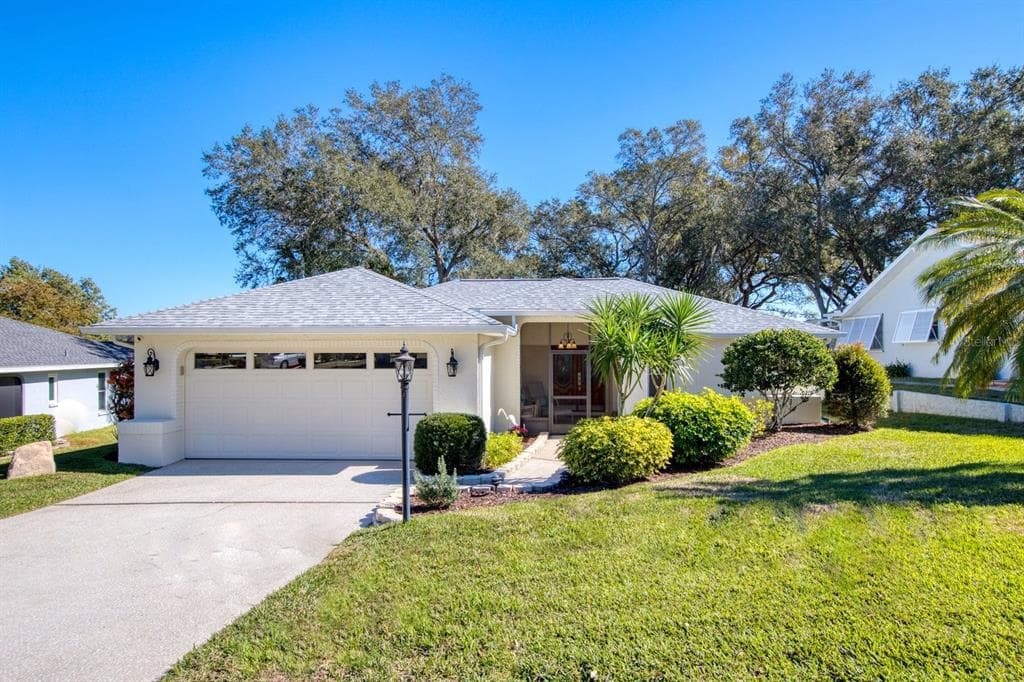 1611 HIGHLAND CLUB LANE