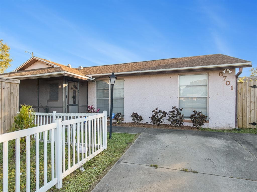 8701 ALBION COURT