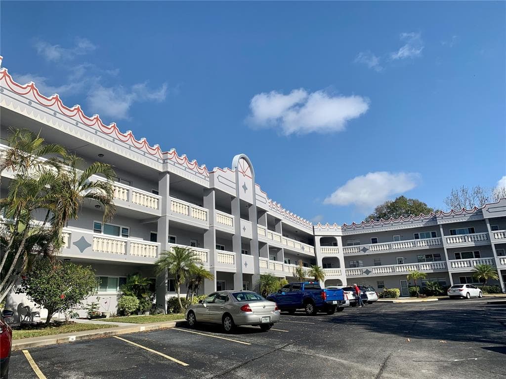 2294 SWEDISH DRIVE UNIT 28 CLEARWATER, FL 33763