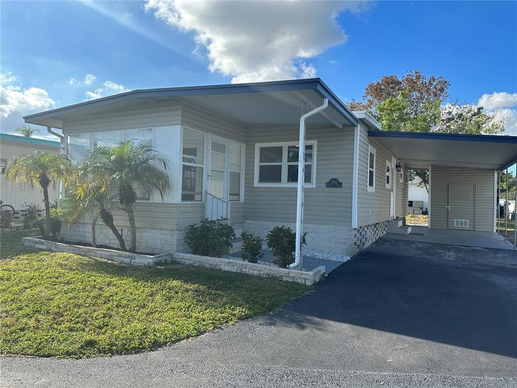 7262 MOUNT ESSEX DRIVE NE UNIT 505 ST PETERSBURG, FL 33702
