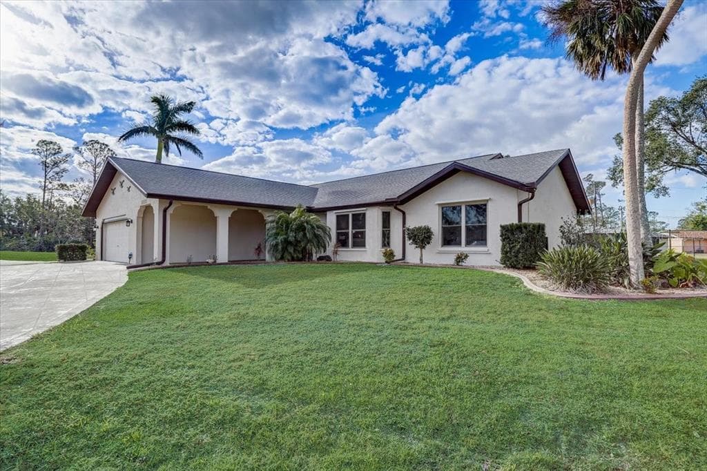 1157 LYLE STREET PORT CHARLOTTE, FL 33952