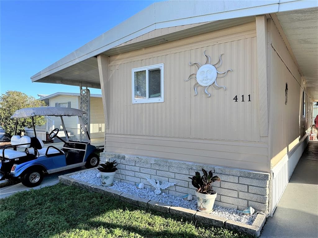 9790 66TH STREET N UNIT 411 PINELLAS PARK, FL 33782